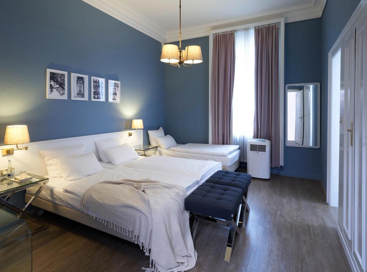 Hotel Monopol - Central Station Francfort-sur-le-Main Extérieur photo