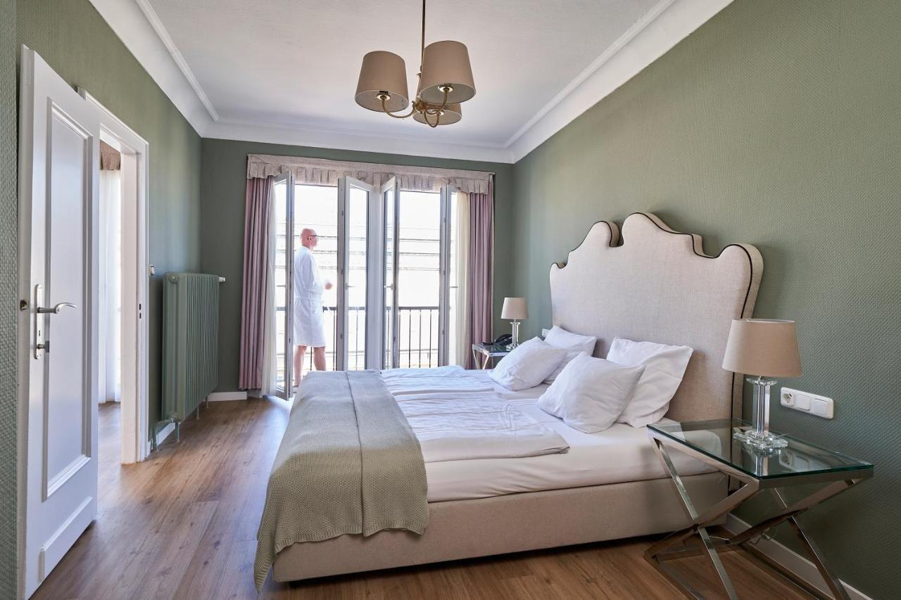 Hotel Monopol - Central Station Francfort-sur-le-Main Extérieur photo