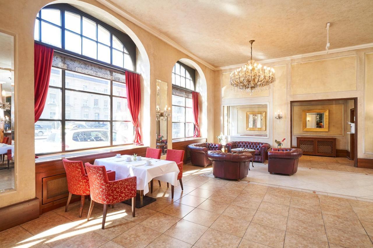 Hotel Monopol - Central Station Francfort-sur-le-Main Extérieur photo