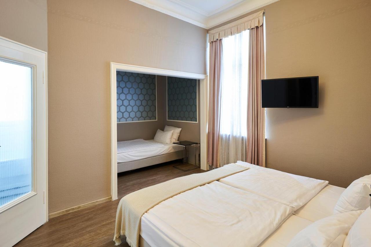 Hotel Monopol - Central Station Francfort-sur-le-Main Extérieur photo