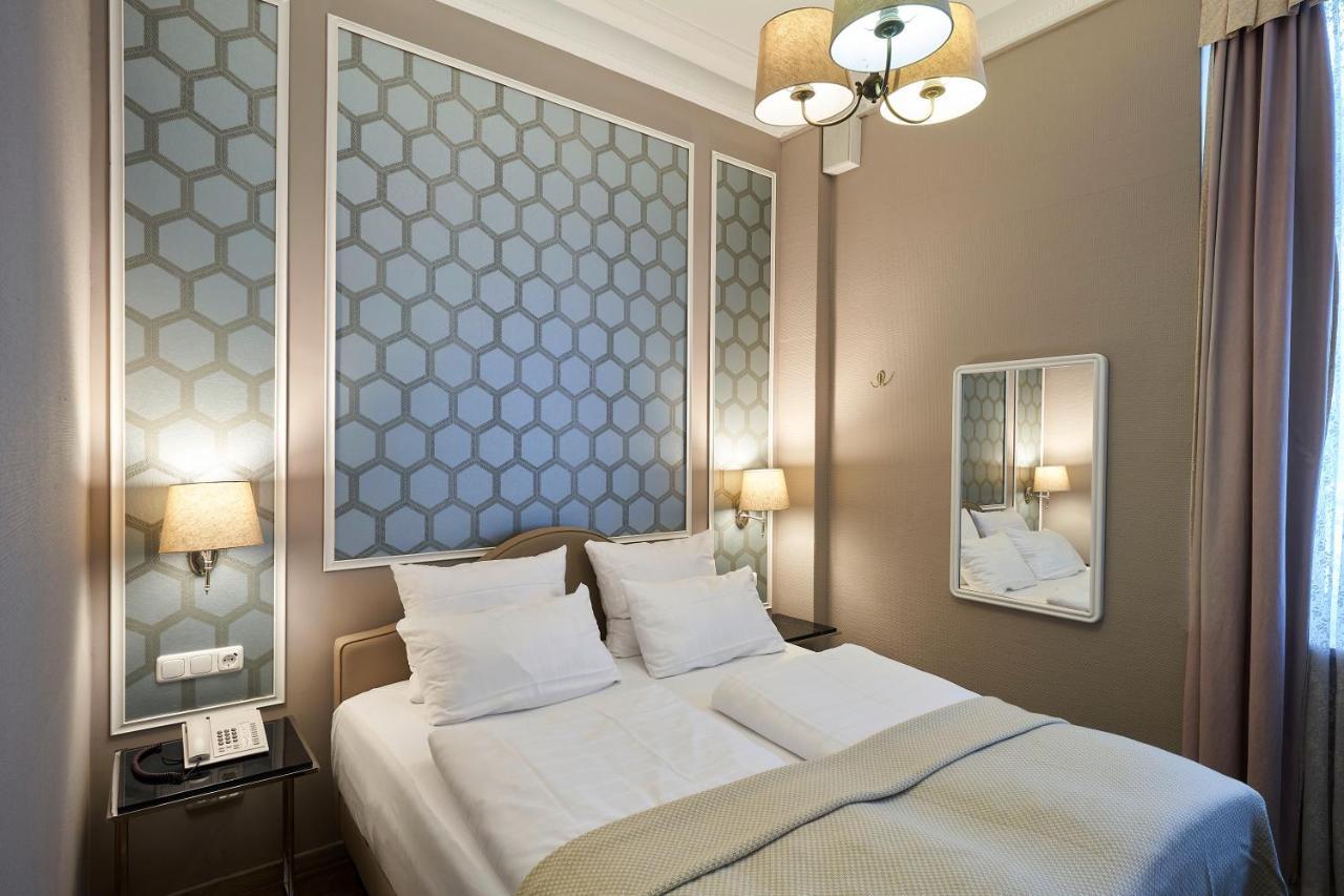 Hotel Monopol - Central Station Francfort-sur-le-Main Extérieur photo