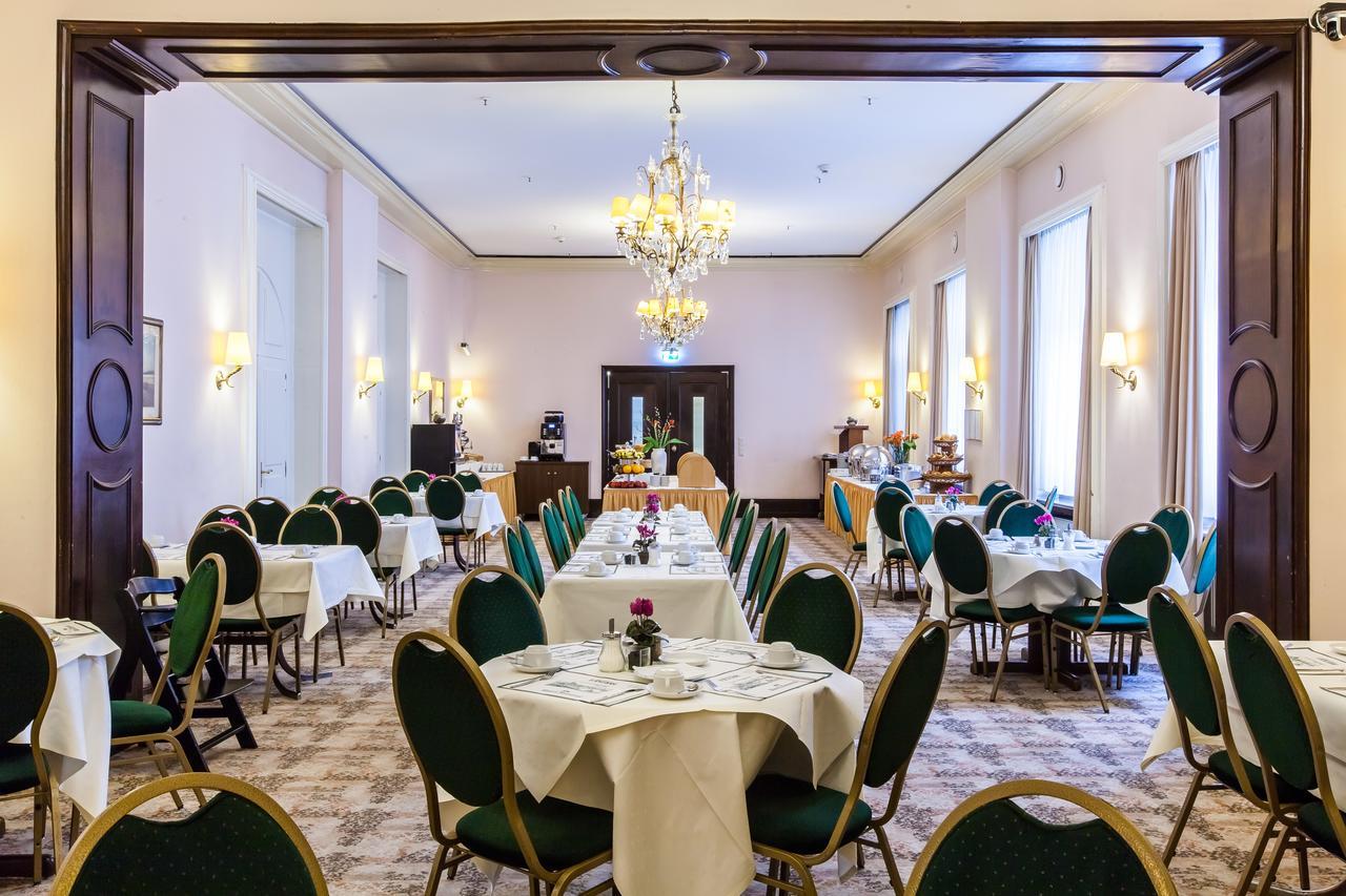 Hotel Monopol - Central Station Francfort-sur-le-Main Extérieur photo